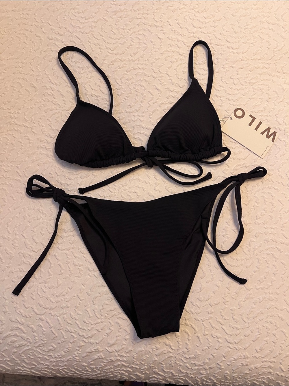 Nwt WILO The Label Black Ribbed Triangle String Bikini
Set- Size Medium